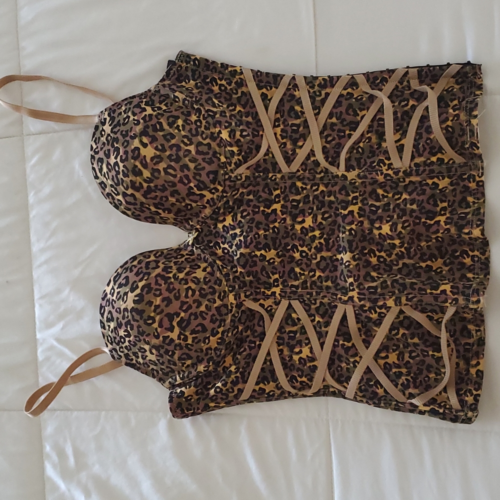 Frederick's of Hollywood lace up corset M